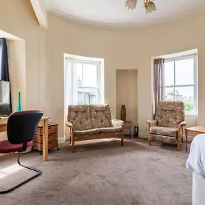 Apartment Cosy 2 Bedroom In Old Town, Edinburgh